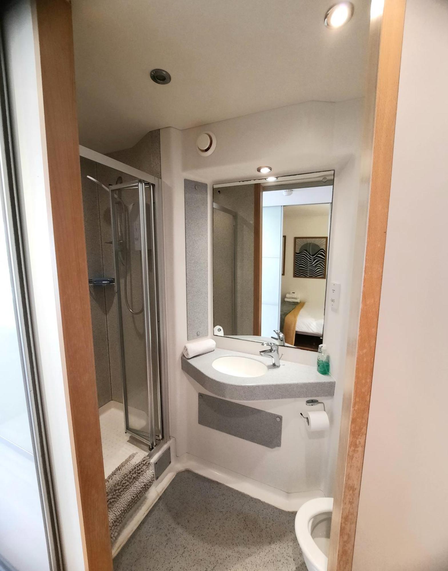 1-Bed Apartment,Leeds, Citi Space ลีดส์ ภายนอก รูปภาพ